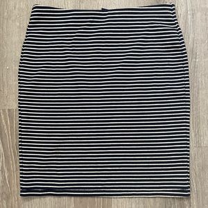 Gap pencil skirt